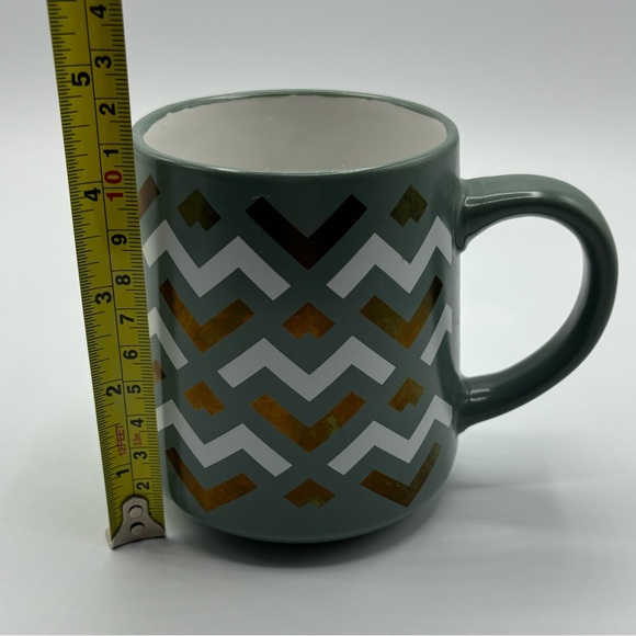 Thyme & Table Ceramic Mug Green Geometric Print Gold And White - Picture 7 of 8